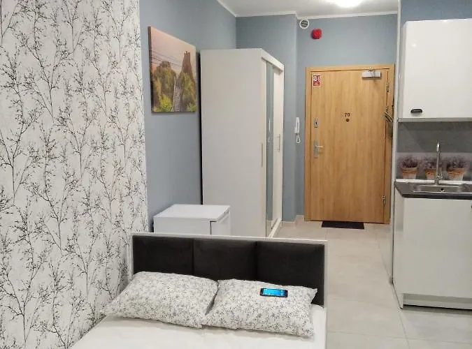 Róża- Lotnisko Apartamento *