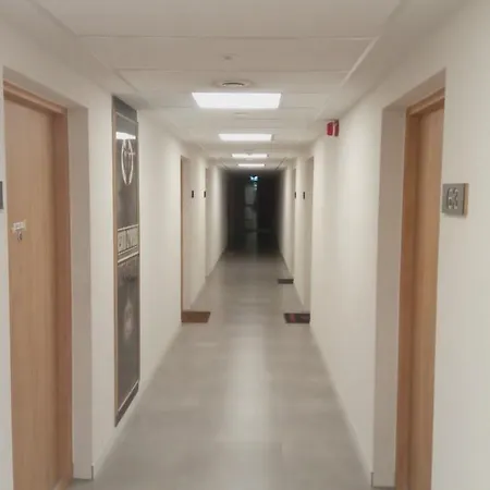 Roza- Lotnisko * Vratislav