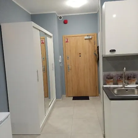 Róża- Lotnisko Apartamento