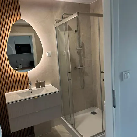 Roza- Lotnisko Apartment Breslau